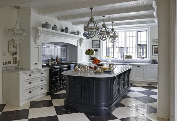Surrey Hills Country Mansion