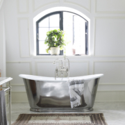 The Usk Bateau Cast Iron Bath Tub