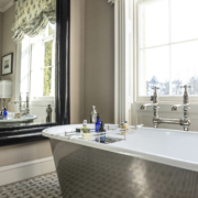 The Mull Classic Bath Taps & H Stand