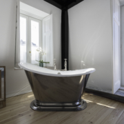 The Morar Small Slipper Cast Iron Bath Tub