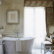 The Usk Bateau Cast Iron Bath Tub