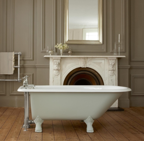 The Clyde cast iron single ended bath tub