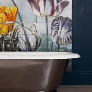 The Tay Cast Iron Skirted Bath Tub
