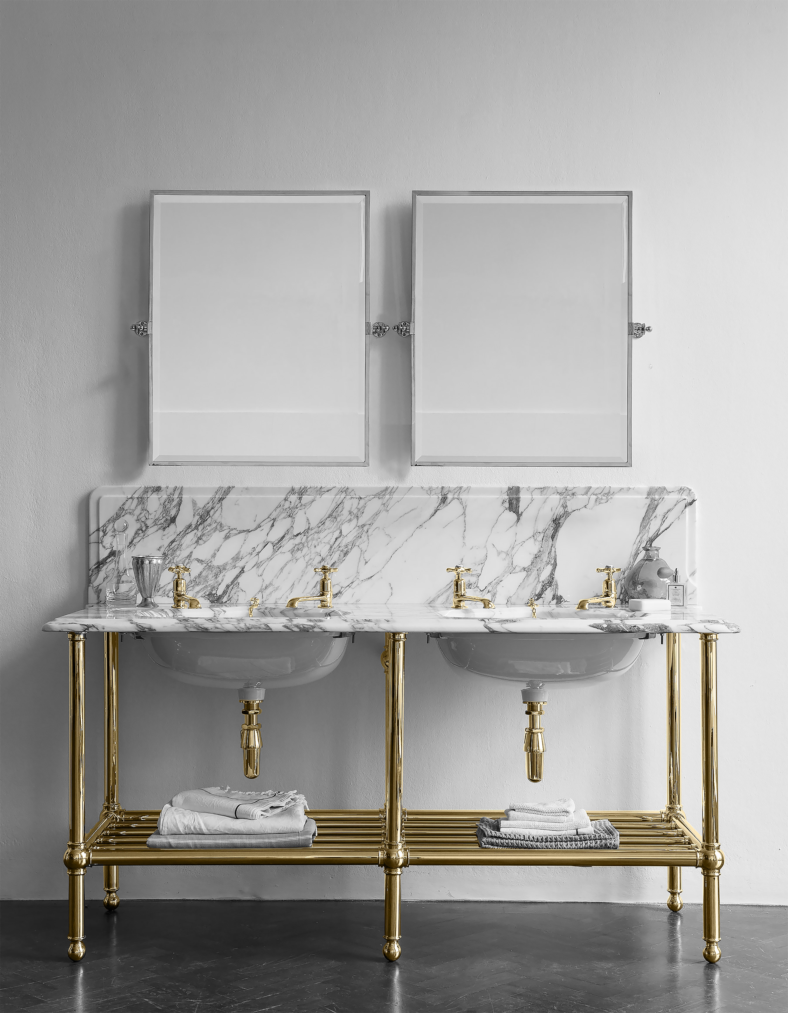 The Double Crake Stand in brass finish