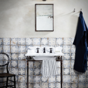 The Single Locky Vanity Basin Suite
