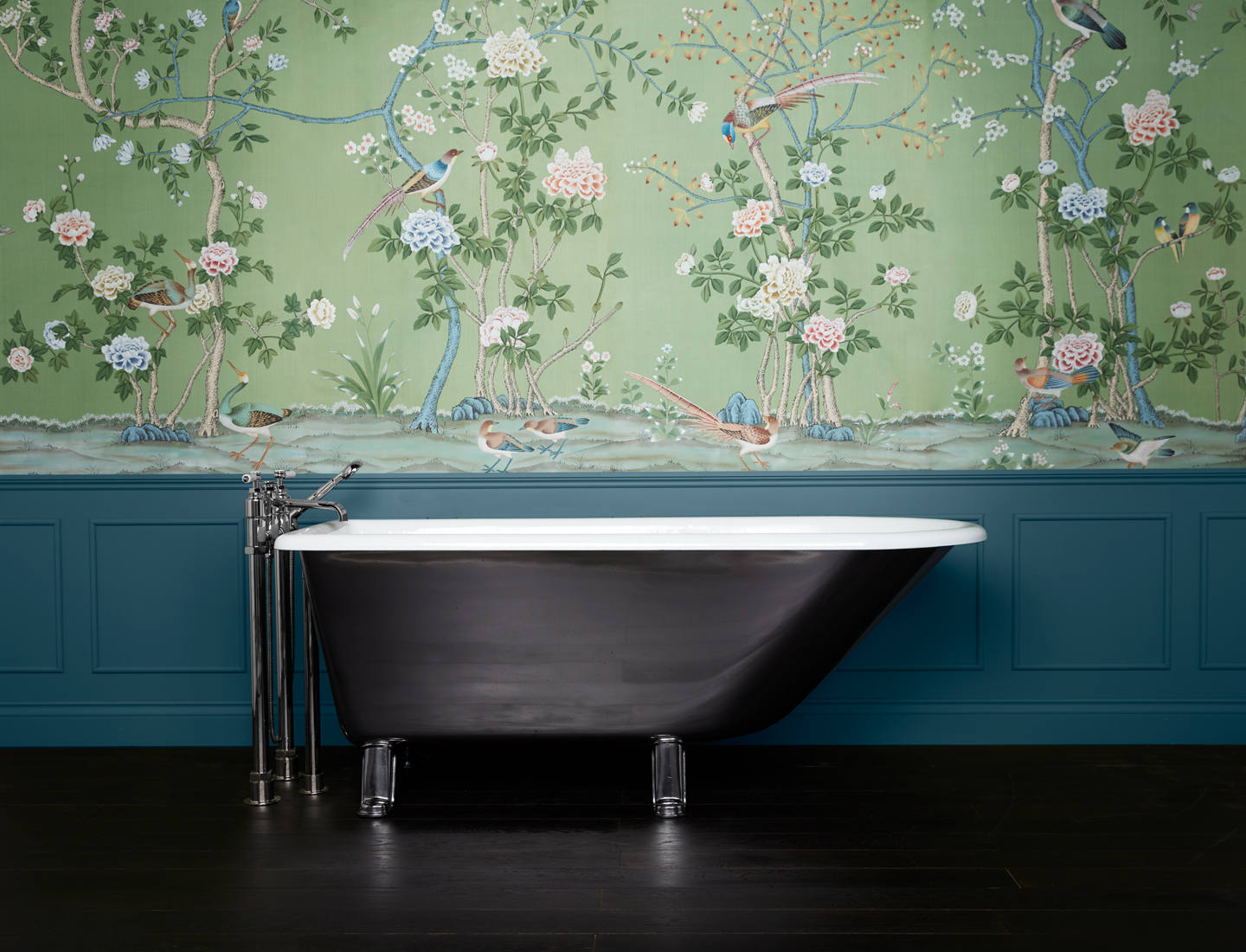 The Wandle Cast Iron Bath Tub With Feet - Ex-display