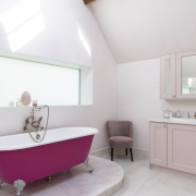 The Ashburn Small Cast Iron Bath Tub With Ball & Claw Feet