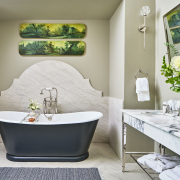 The Wye Large Bateau Cast Iron Bath Tub